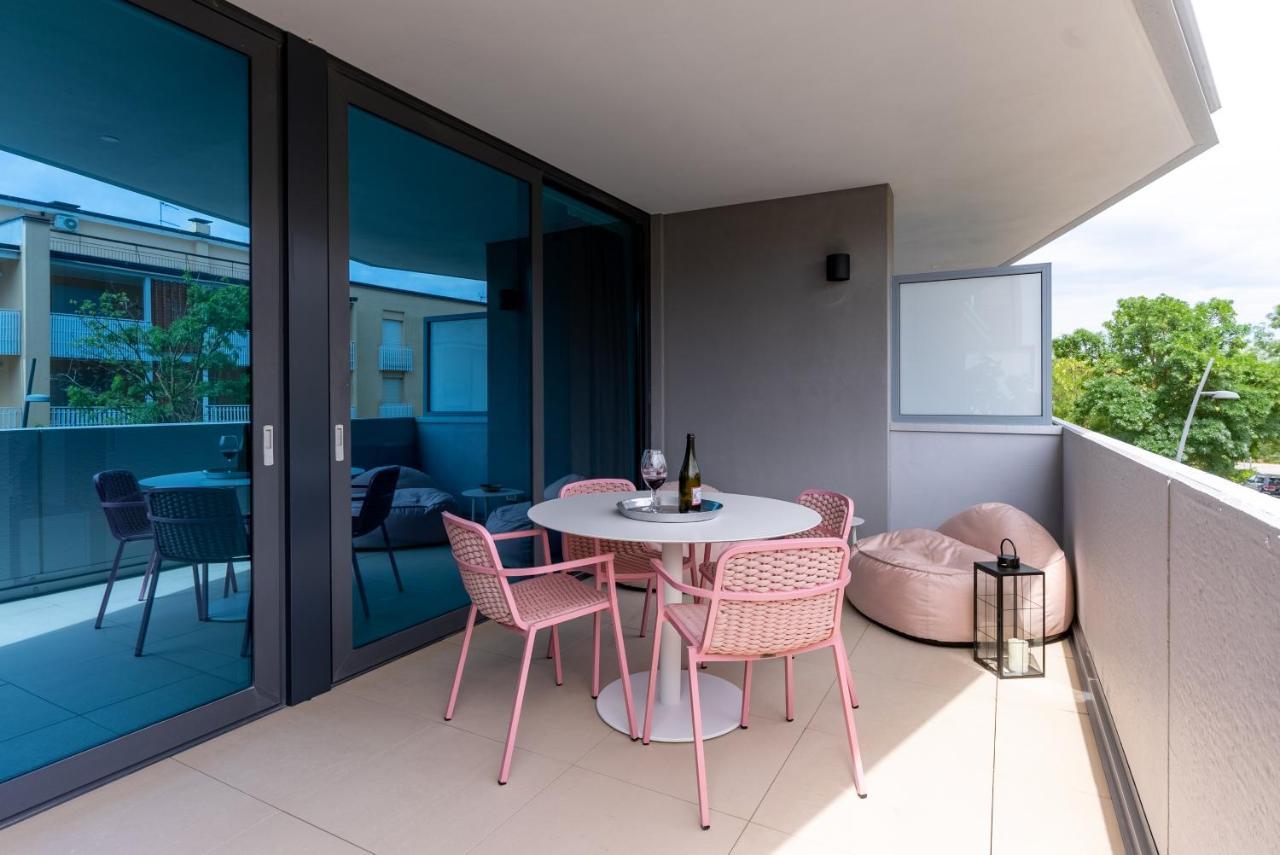 Aparthotel Zefiro Com Design, Large Terrace, Bike, Near Beach And Thermal 그라도 외부 사진